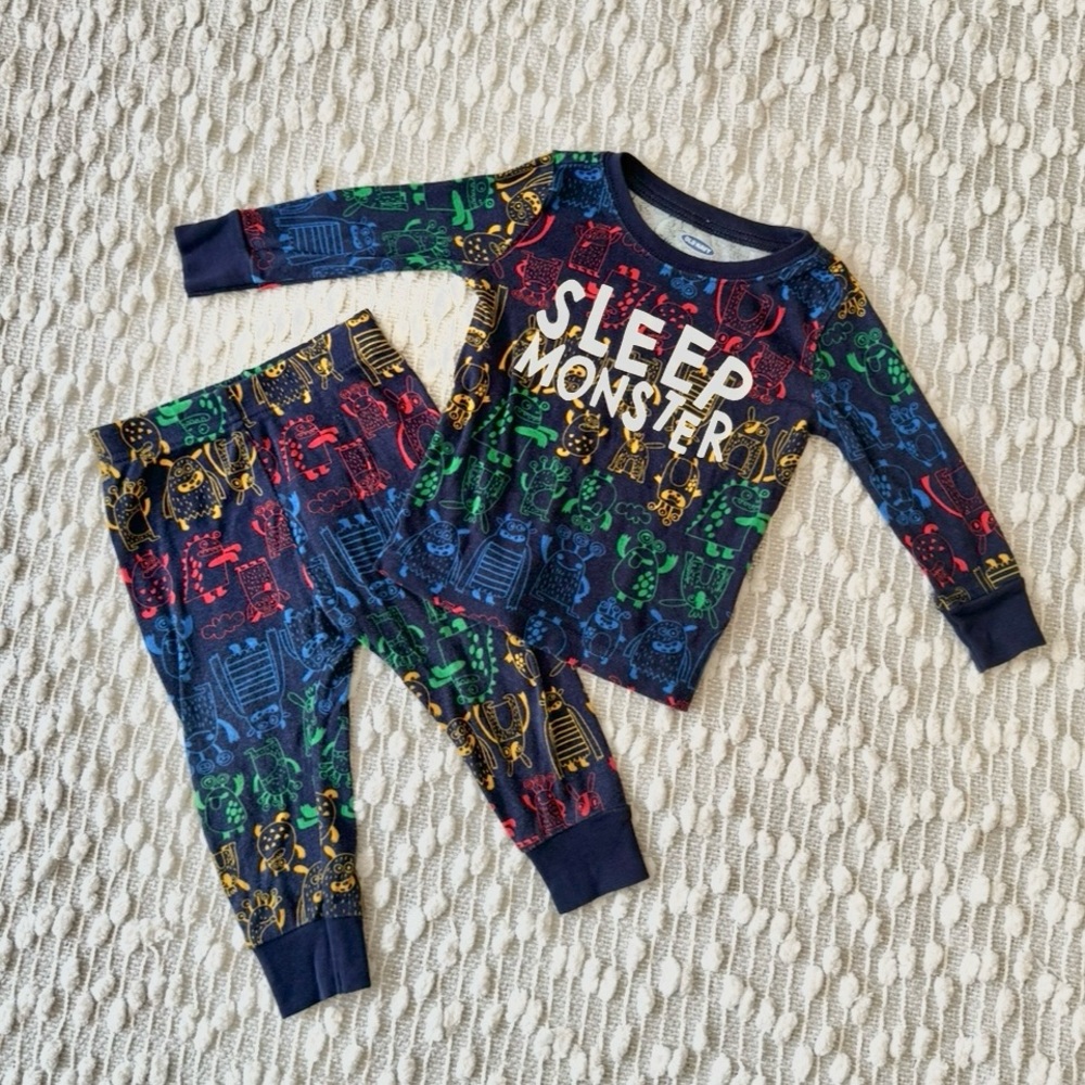 (❤️2/$20) Sleep Monster Toddler Pajamas